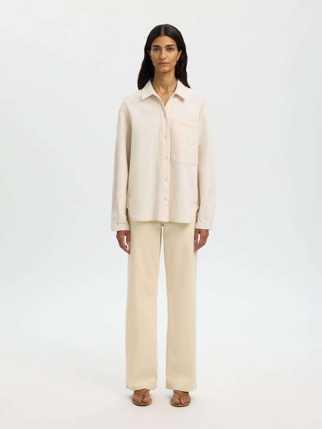 model_shot-front_full